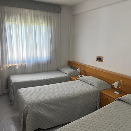 Hotel Le Palme Sabaudia Exterior photo